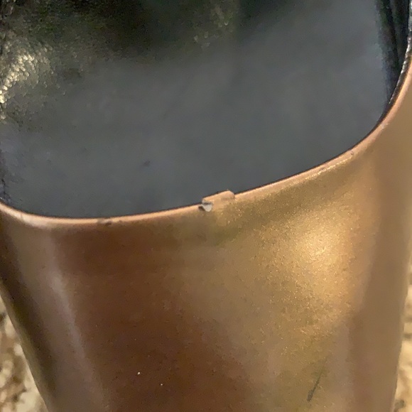 SOLD IRL Prada bronze pumps - Picture 13 of 14